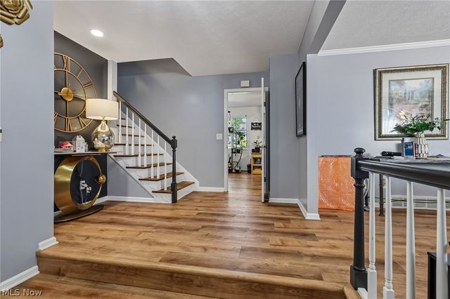 691 Davidson Drive, Highland Heights, OH 44143