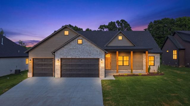 5300 N Seacrest Drive, Ozark, MO 65721