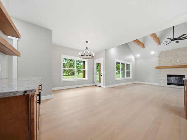 5300 N Seacrest Drive, Ozark, MO 65721