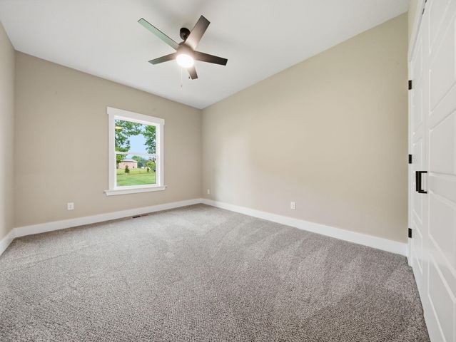 5300 N Seacrest Drive, Ozark, MO 65721