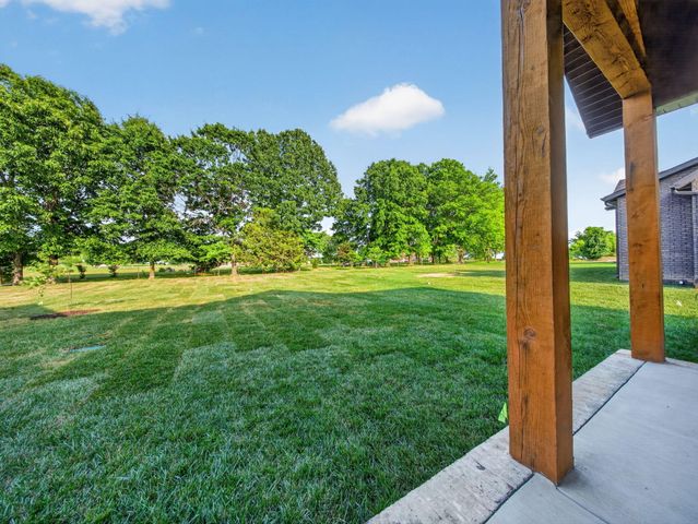 5300 N Seacrest Drive, Ozark, MO 65721