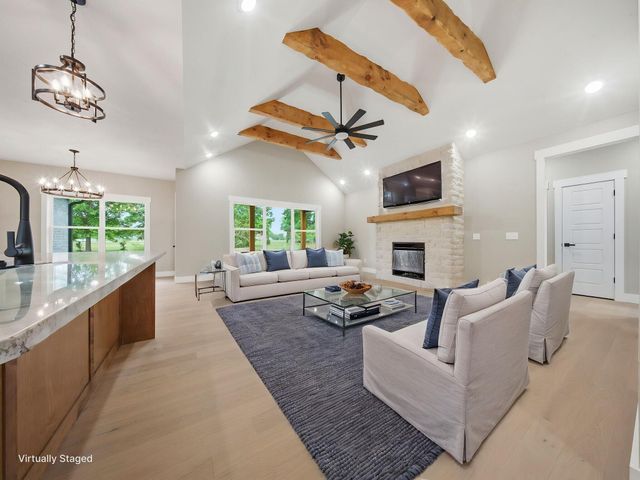 5300 N Seacrest Drive, Ozark, MO 65721