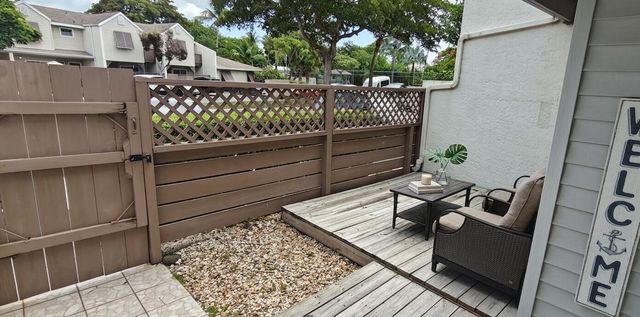 4874 N Hemingway Circle, Margate, FL 33063