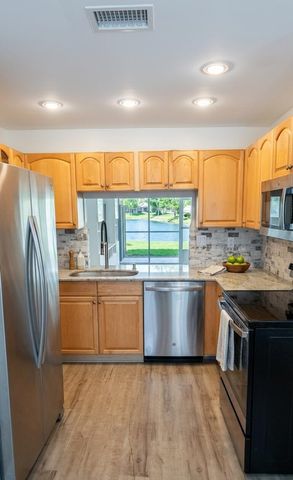 4874 N Hemingway Circle, Margate, FL 33063