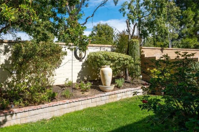 23361 Pike, Valencia, CA 91355