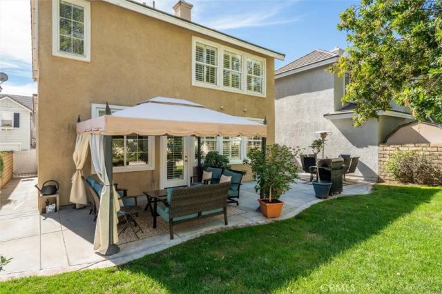 23361 Pike, Valencia, CA 91355