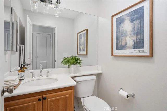 23361 Pike, Valencia, CA 91355