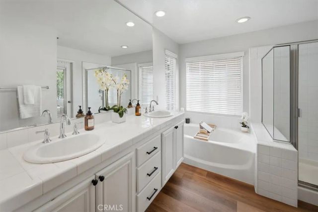 23361 Pike, Valencia, CA 91355