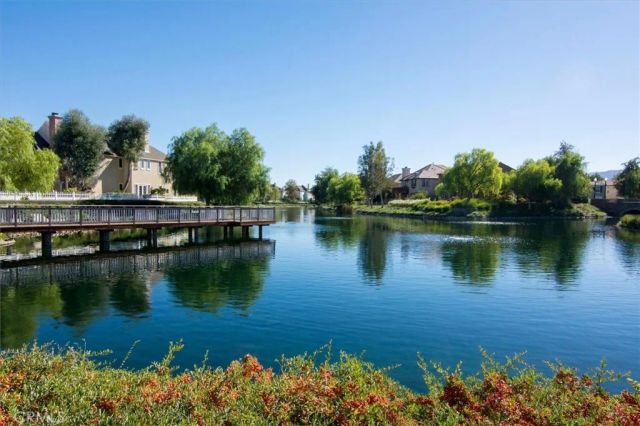 23361 Pike, Valencia, CA 91355