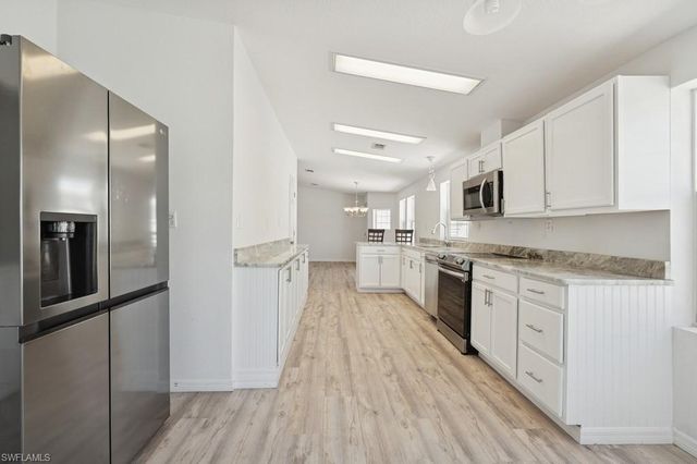12 Nancy LN, Fort Myers Beach, FL 33931