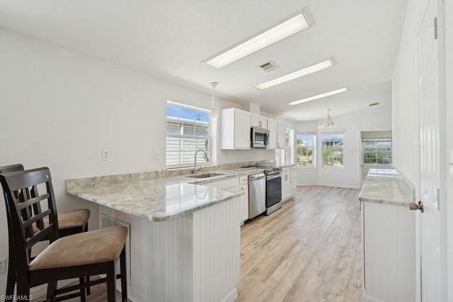 12 Nancy LN, Fort Myers Beach, FL 33931