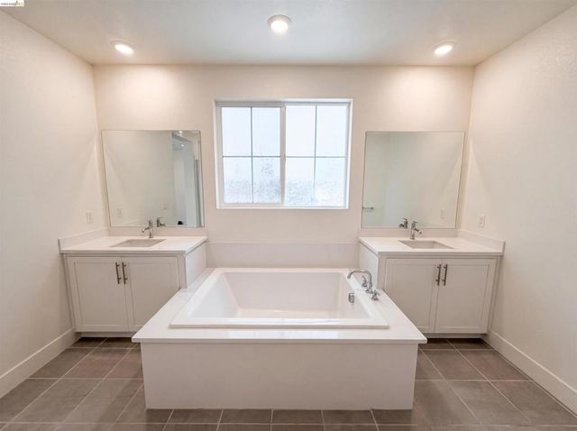 9034 Rudder Way, Newark, CA 94560