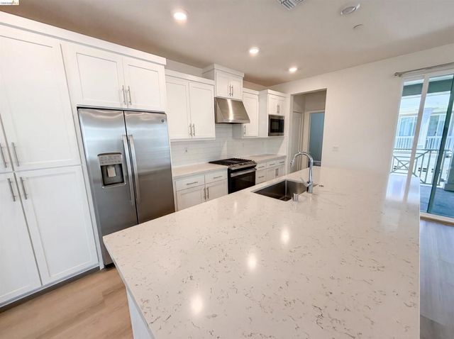 9034 Rudder Way, Newark, CA 94560