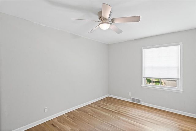 3728 BIRCHWOOD Drive, Kansas City, MO 64137
