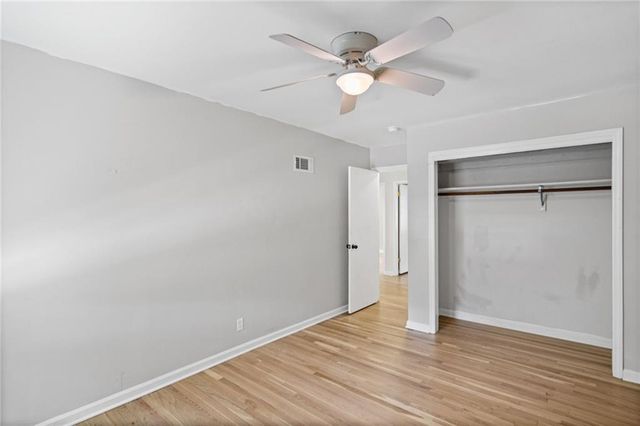 3728 BIRCHWOOD Drive, Kansas City, MO 64137