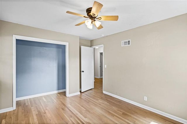 3728 BIRCHWOOD Drive, Kansas City, MO 64137