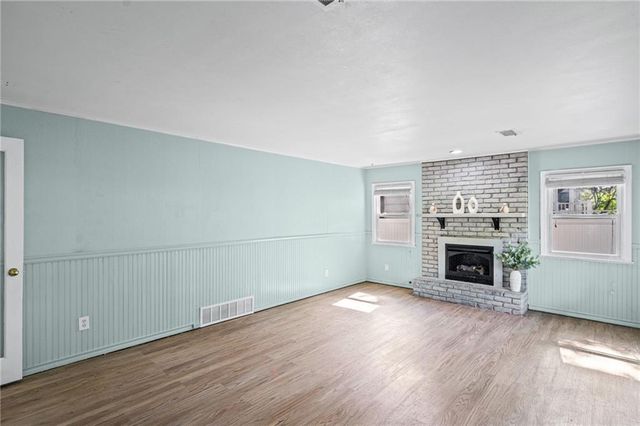 3728 BIRCHWOOD Drive, Kansas City, MO 64137