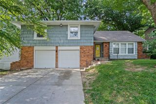 3728 BIRCHWOOD Drive, Kansas City, MO 64137