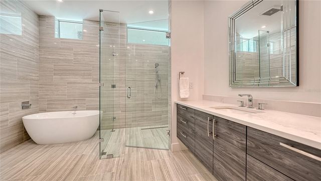 1335 2ND STREET Villa 2E, Sarasota, FL 34236