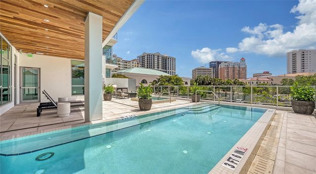 1335 2ND STREET Villa 2E, Sarasota, FL 34236