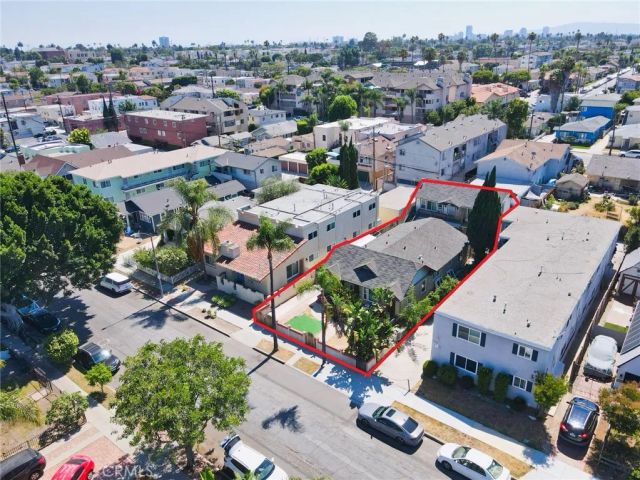 1055--1059 Roswell, Long Beach, CA 90804