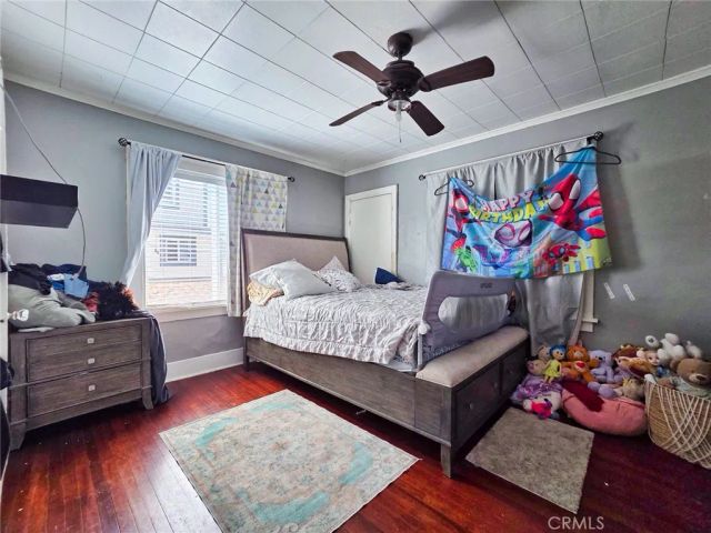 1055--1059 Roswell, Long Beach, CA 90804