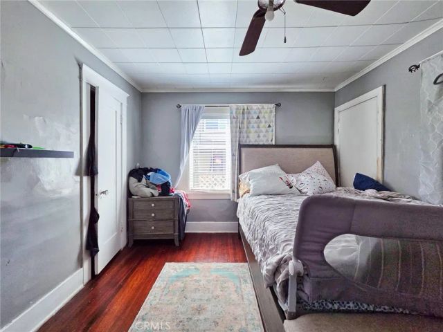 1055--1059 Roswell, Long Beach, CA 90804