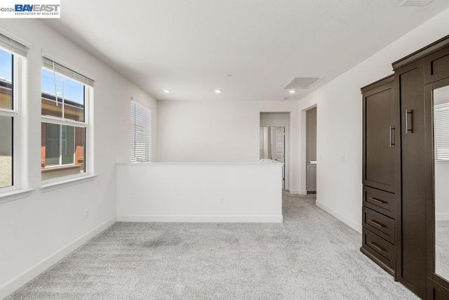 5048 Ashbrook St, Roseville, CA 95747
