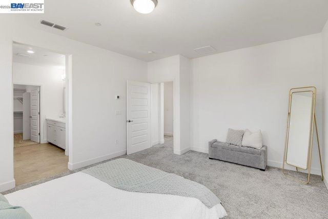 5048 Ashbrook St, Roseville, CA 95747