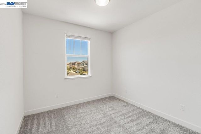 5048 Ashbrook St, Roseville, CA 95747