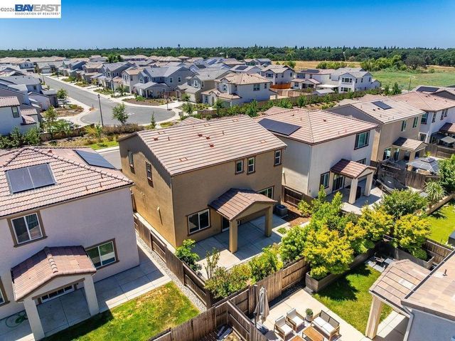 5048 Ashbrook St, Roseville, CA 95747
