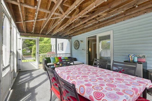 18 English Way, Pleasant Valley, NY 12569