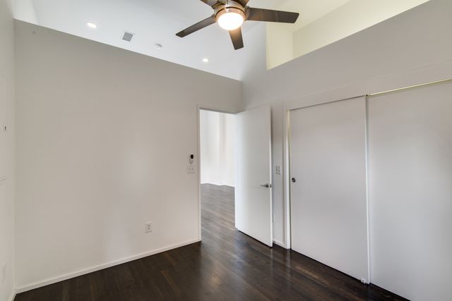 1201 5th Ave N Apt 203, Nashville, TN 37208