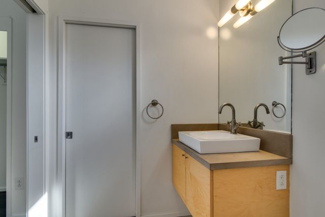 1201 5th Ave N Apt 203, Nashville, TN 37208