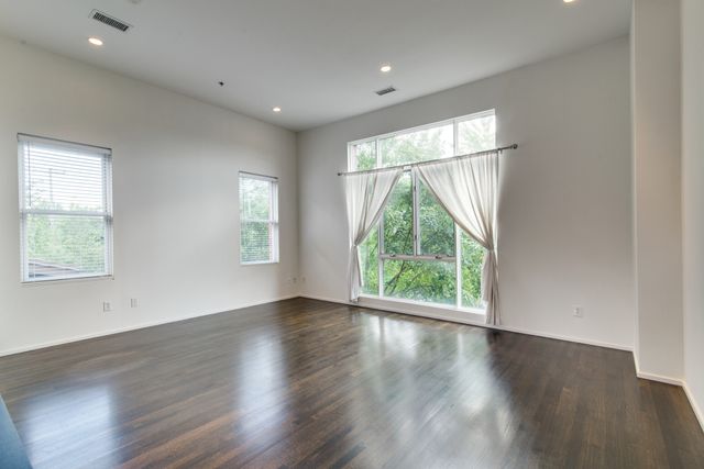 1201 5th Ave N Apt 203, Nashville, TN 37208