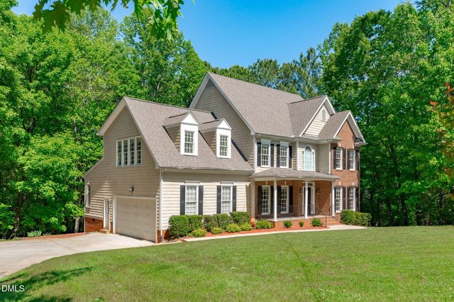 2929 Sunnystone Way, Raleigh, NC 27613