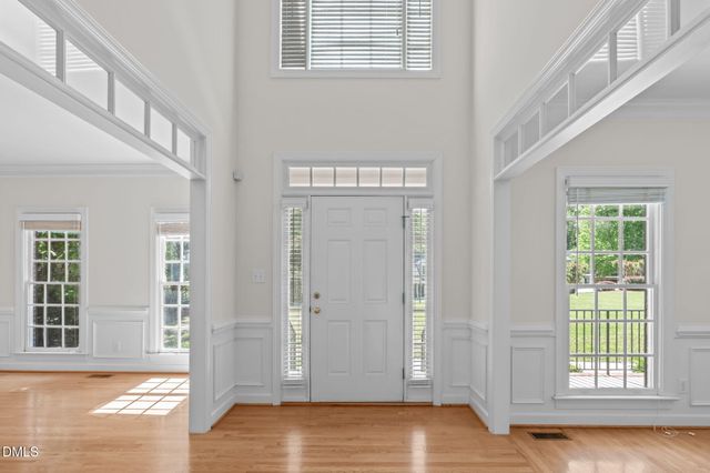 2929 Sunnystone Way, Raleigh, NC 27613