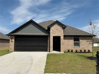 15623 S 74th East Avenue S, Bixby, OK 74008