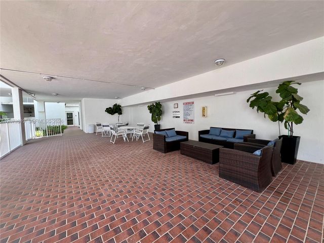 1666 West Avenue 307, Miami Beach, FL 33139