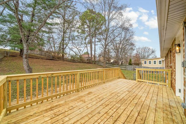 4829 Concord Dr, Hermitage, TN 37076