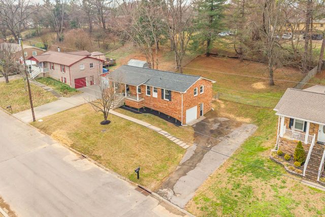 4829 Concord Dr, Hermitage, TN 37076