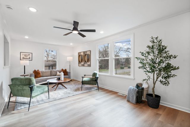 4829 Concord Dr, Hermitage, TN 37076