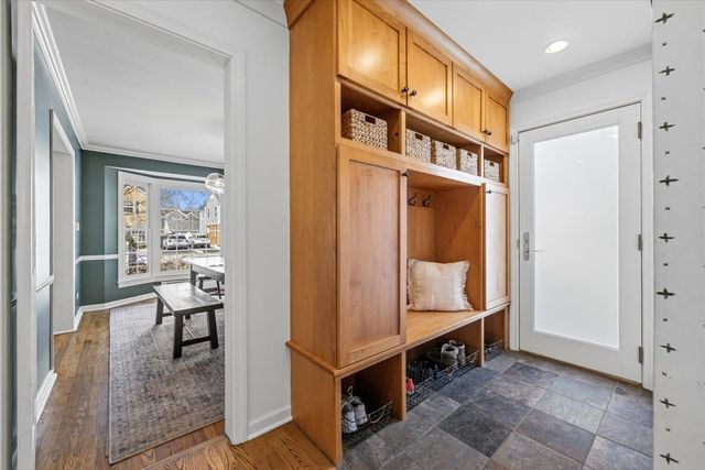 2121 Greenwood Avenue, Wilmette, IL 60091