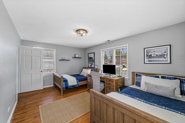 2121 Greenwood Avenue, Wilmette, IL 60091