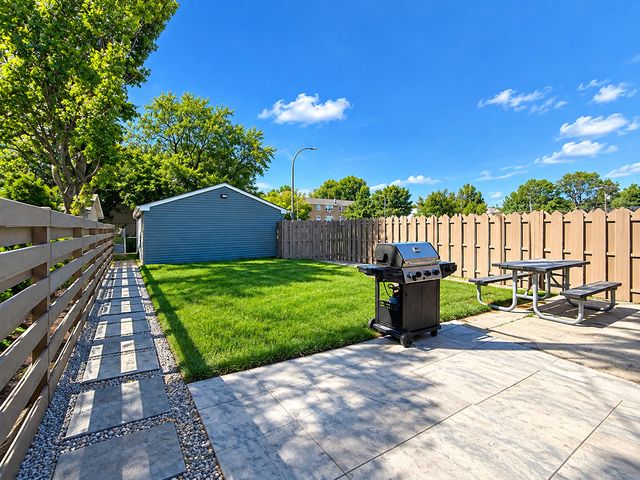 1846 Wesley Avenue 3, Evanston, IL 60201