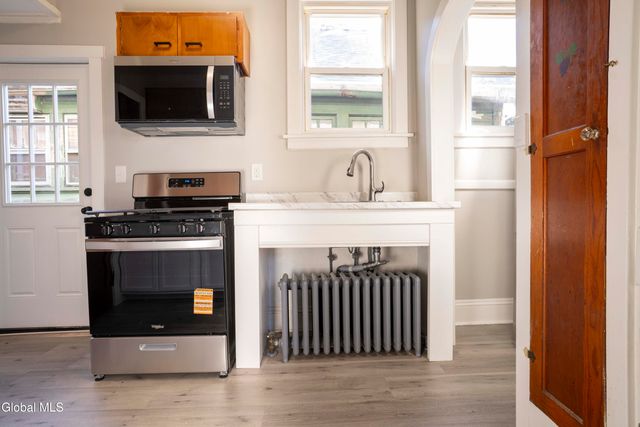 32 112th Street, Troy, NY 12182