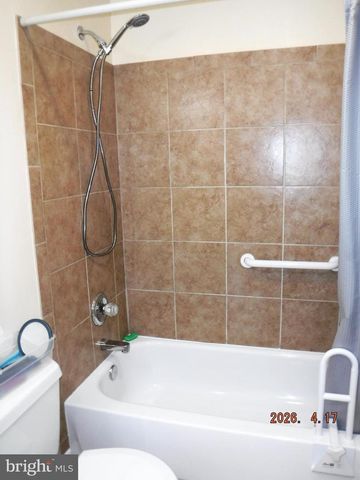 16 CRAFTON RD, Essex, MD 21221