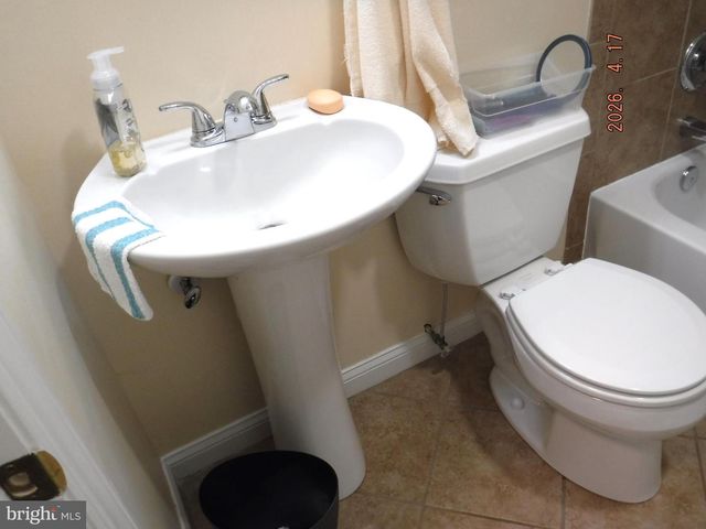 16 CRAFTON RD, Essex, MD 21221