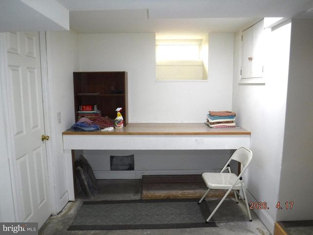 16 CRAFTON RD, Essex, MD 21221