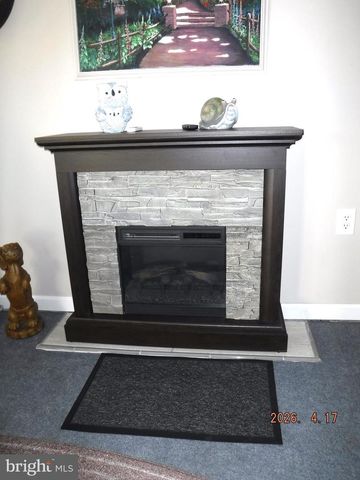 16 CRAFTON RD, Essex, MD 21221